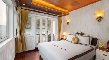 Honeymoon Suite With Private Balcony