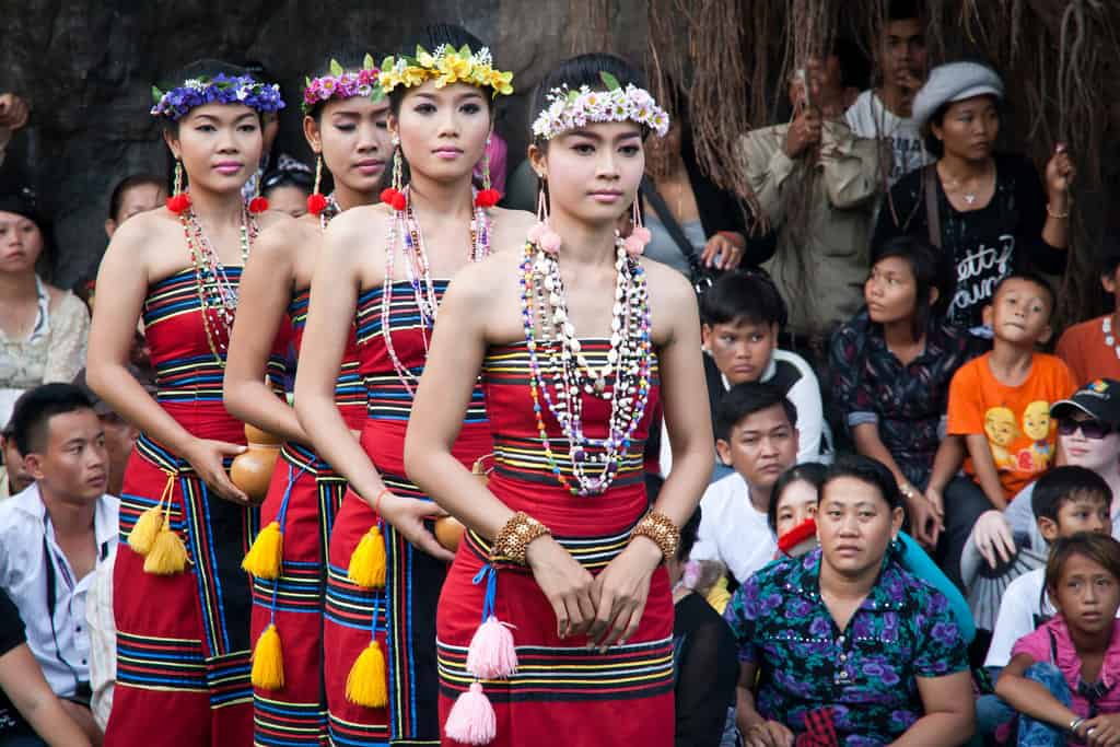 🧑‍🌾 Cambodian People