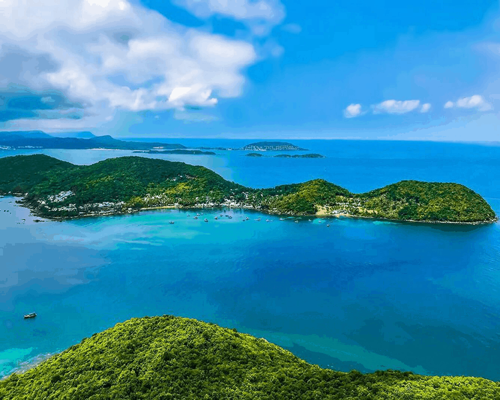 The Best Time to Visit Phu Quoc Island — Seasons, Tips, and Must-Know Insights