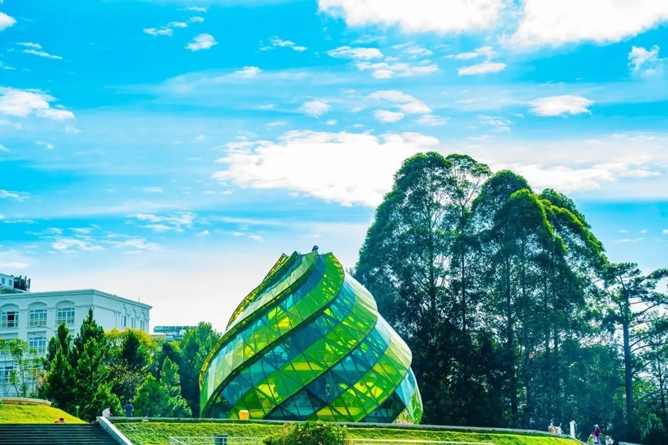 A Guide to Exploring Da Lat: Top Attractions, Travel Tips & Must-Try Experiences