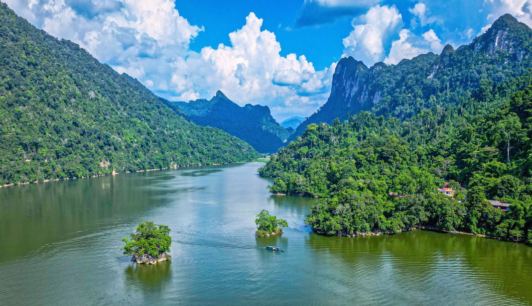 Ba Be Lake: Vietnam’s Serene Gem of Nature