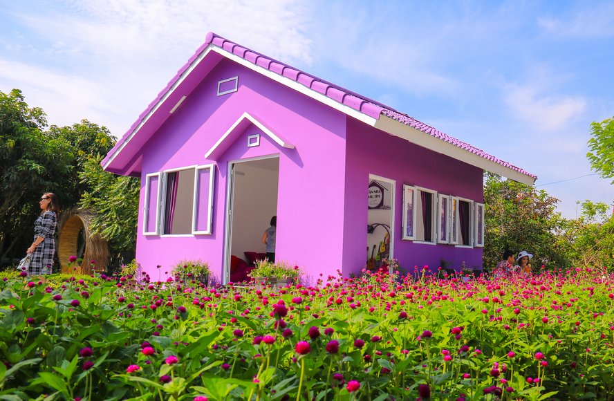 The Purple House in Can Tho: A Fairytale Hideaway in the Mekong Delta