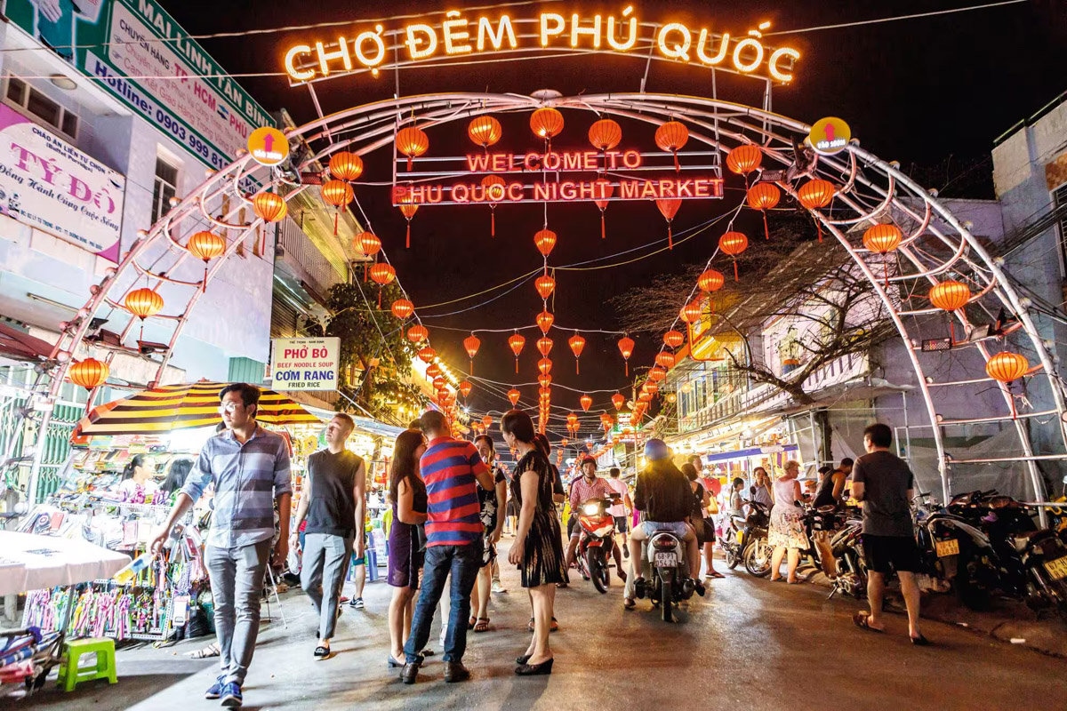 Duong Dong Market: Where the Soul of Phu Quoc Comes Alive